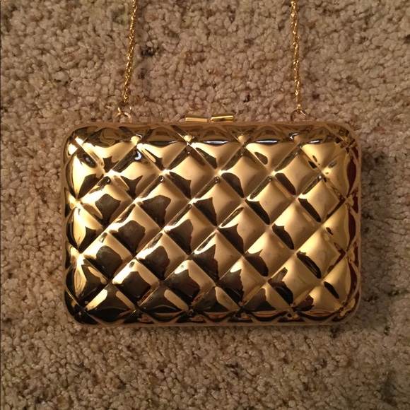 Vintage Handbags - Final Sale! SHALS VINTAGE GOLD METAL QUILTED CROSSBODY PURSE